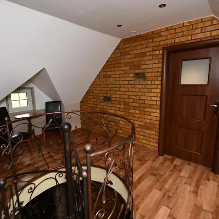 Dworek De Janauis Prázdninový dům *